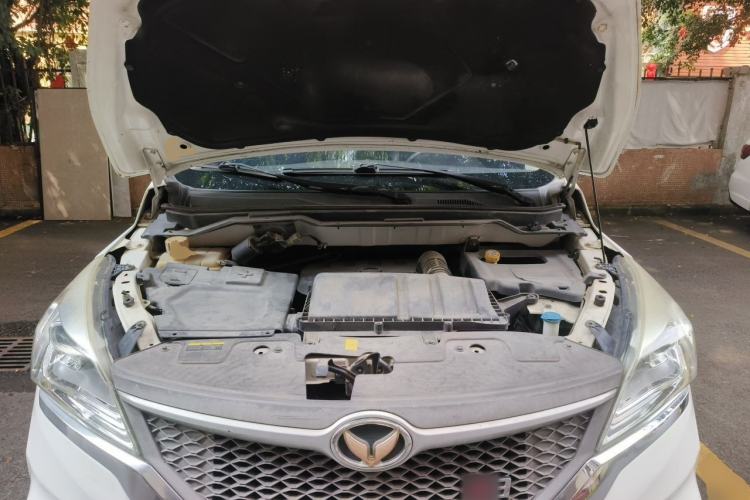 Used HYOSOW H3 2017 1.5L Manual Comfort Sunroof Version Engine Bay