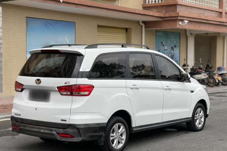 Used HYOSOW H3 2017 1.5L Manual Comfort Sunroof Version Exterior 5