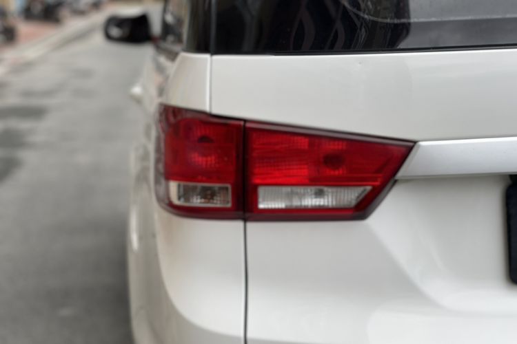 Used HYOSOW H3 2017 1.5L Manual Comfort Sunroof Version Exterior 8