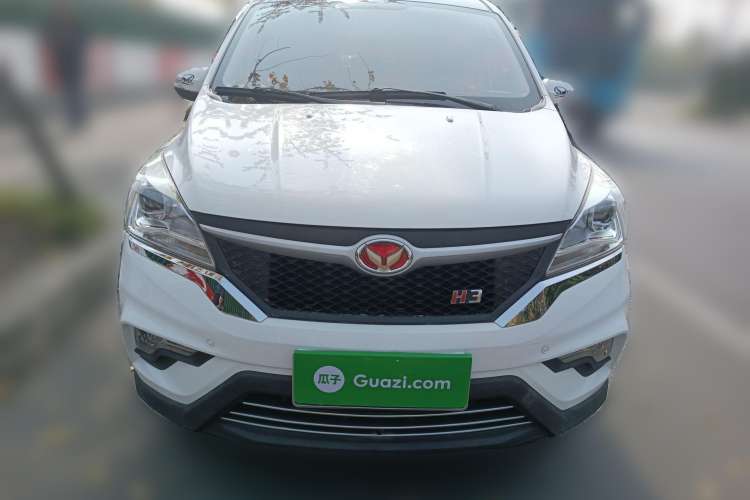 Used HYOSOW H3 2017 1.5L Manual Comfort Sunroof Version Front