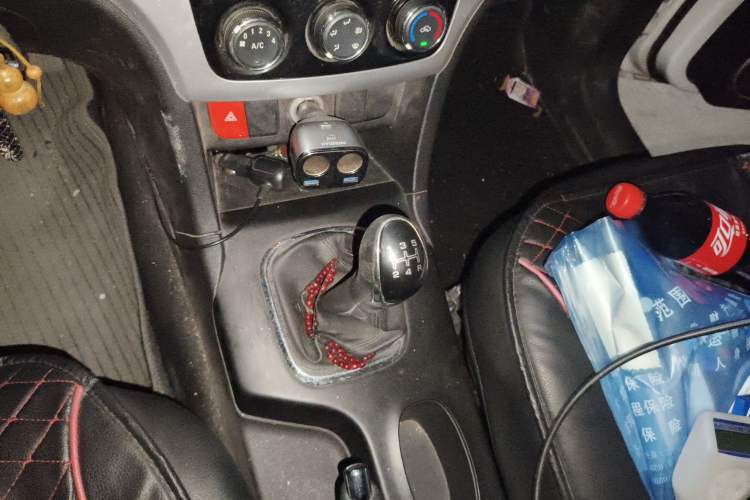 Used HYOSOW H3 2017 1.5L Manual Comfort Sunroof Version Gear Lever