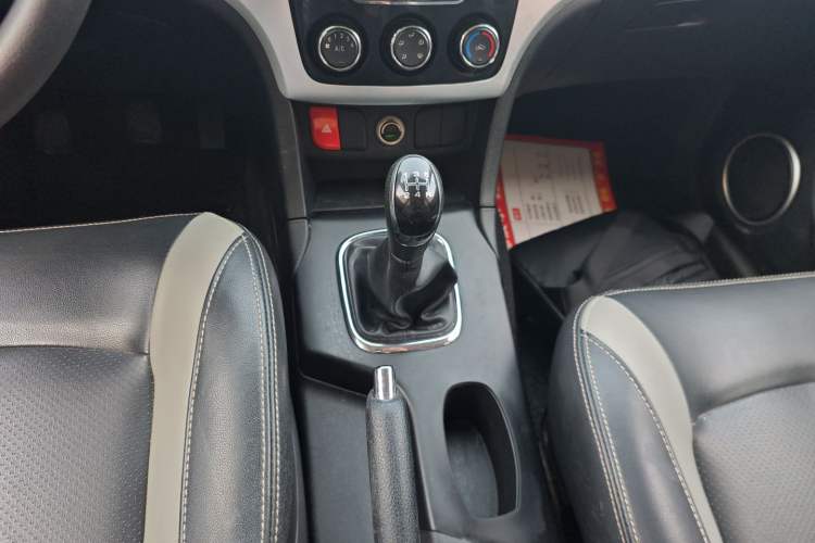 Used HYOSOW H3 2017 1.5L Manual Comfort Sunroof Version Gear Lever