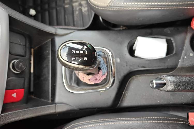 Used HYOSOW H3 2017 1.5L Manual Comfort Sunroof Version Gear Lever