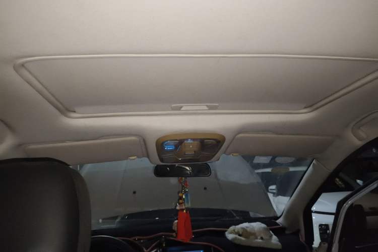 Used HYOSOW H3 2017 1.5L Manual Comfort Sunroof Version Headliner