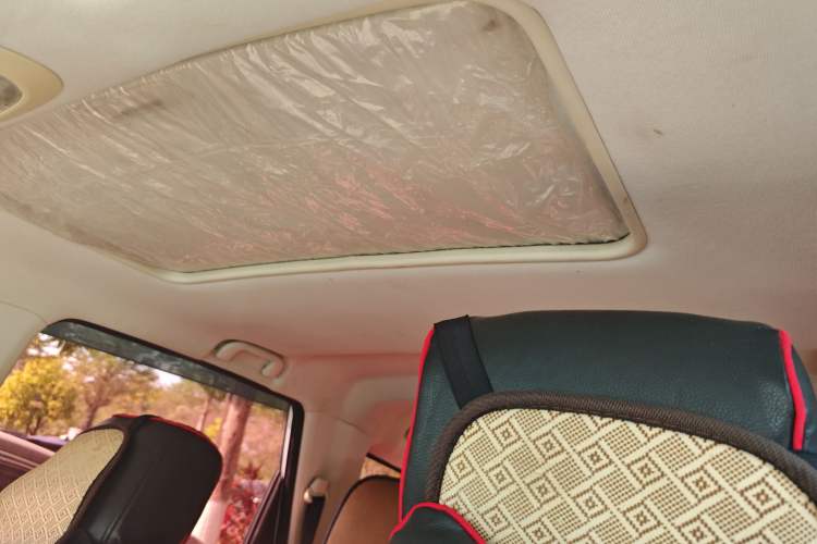 Used HYOSOW H3 2017 1.5L Manual Comfort Sunroof Version Headliner