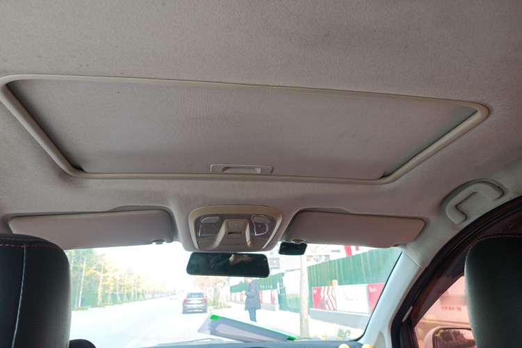 Used HYOSOW H3 2017 1.5L Manual Comfort Sunroof Version Headliner