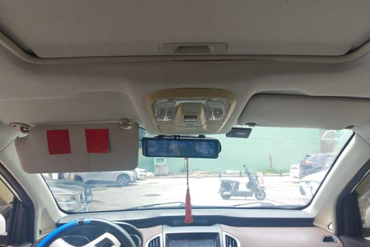 Used HYOSOW H3 2017 1.5L Manual Comfort Sunroof Version Headliner