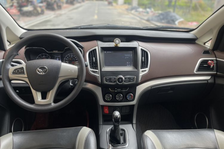 Used HYOSOW H3 2017 1.5L Manual Comfort Sunroof Version Interior 1