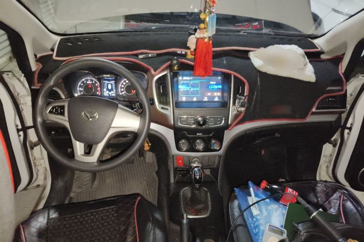 Used HYOSOW H3 2017 1.5L Manual Comfort Sunroof Version Interior 2