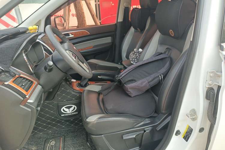 Used HYOSOW H3 2017 1.5L Manual Comfort Sunroof Version Left Front Seat
