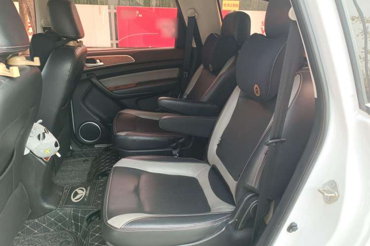 Used HYOSOW H3 2017 1.5L Manual Comfort Sunroof Version Left Rear Seat