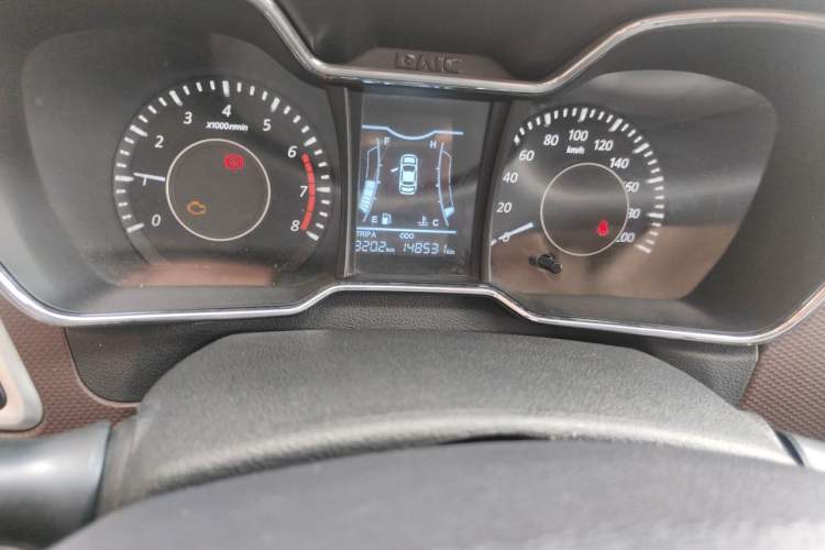 Used HYOSOW H3 2017 1.5L Manual Comfort Sunroof Version Odometer Close Up