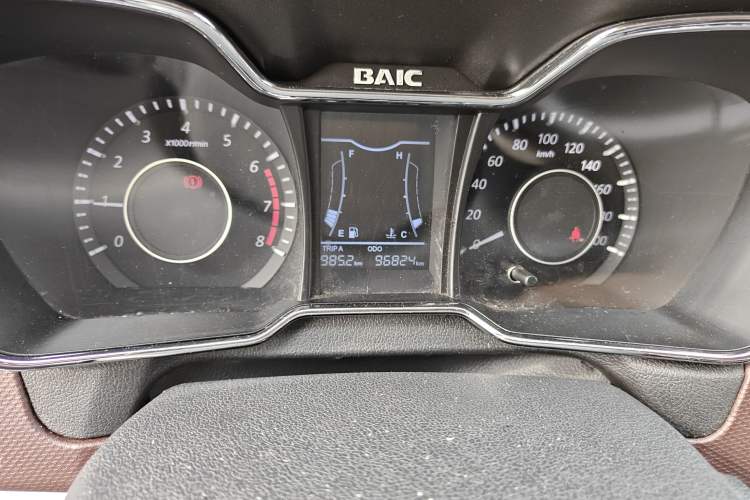 Used HYOSOW H3 2017 1.5L Manual Comfort Sunroof Version Odometer Close Up