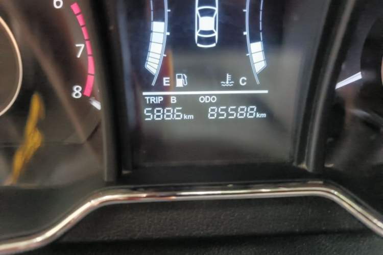 Used HYOSOW H3 2017 1.5L Manual Comfort Sunroof Version Odometer Close Up