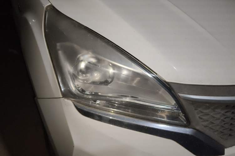 Used HYOSOW H3 2017 1.5L Manual Comfort Sunroof Version Right Front Headlight