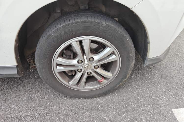 Used HYOSOW H3 2017 1.5L Manual Comfort Sunroof Version Right Front Wheel Hub