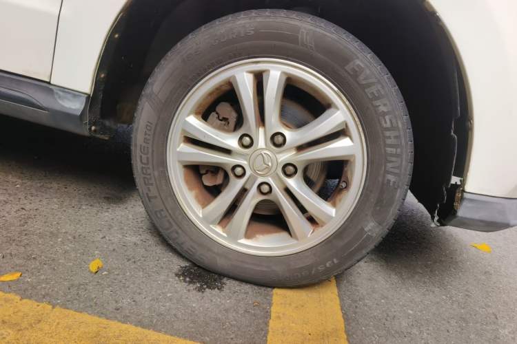 Used HYOSOW H3 2017 1.5L Manual Comfort Sunroof Version Right Front Wheel Hub