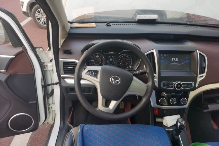 Used HYOSOW H3 2017 1.5L Manual Comfort Sunroof Version Steering Wheel