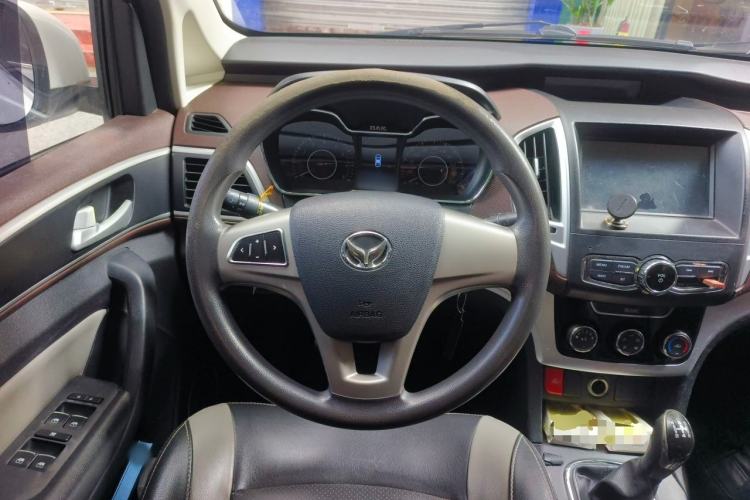 Used HYOSOW H3 2017 1.5L Manual Comfort Sunroof Version Steering Wheel
