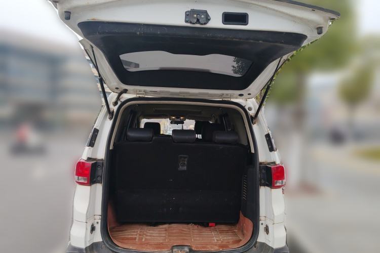 Used HYOSOW H3 2017 1.5L Manual Comfort Sunroof Version Trunk