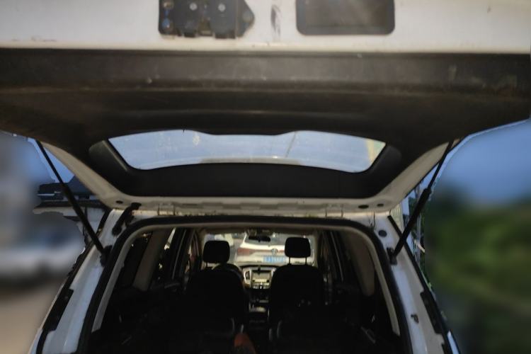Used HYOSOW H3 2017 1.5L Manual Comfort Sunroof Version Trunk