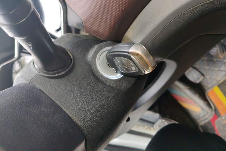 Used HYOSOW H3 2017 1.5L Manual Comfort Sunroof Version Vehicle Key