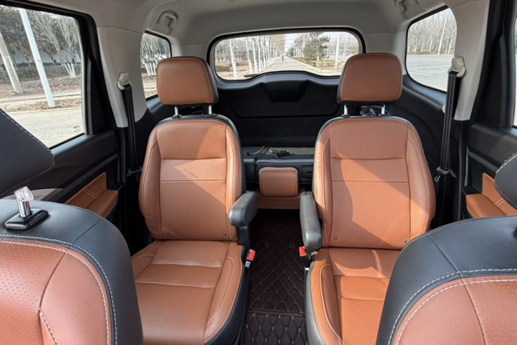 Used HYOSOW H5 2018 1.3T CVT Luxury Model Interior 14