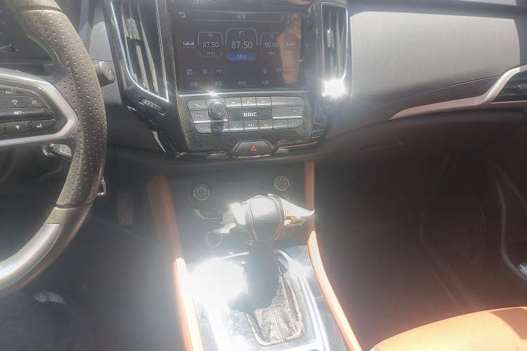 Used HYOSOW H5 2018 1.3T CVT Comfort Model Audio And AC Panel