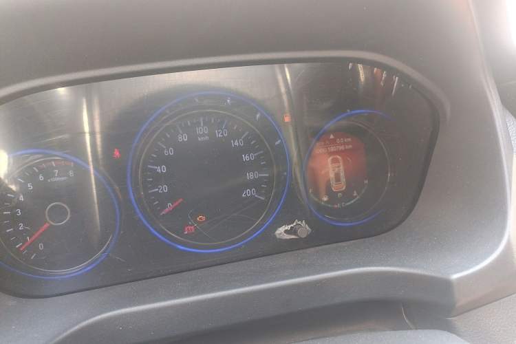 Used HYOSOW H5 2018 1.3T CVT Comfort Model Odometer Close Up