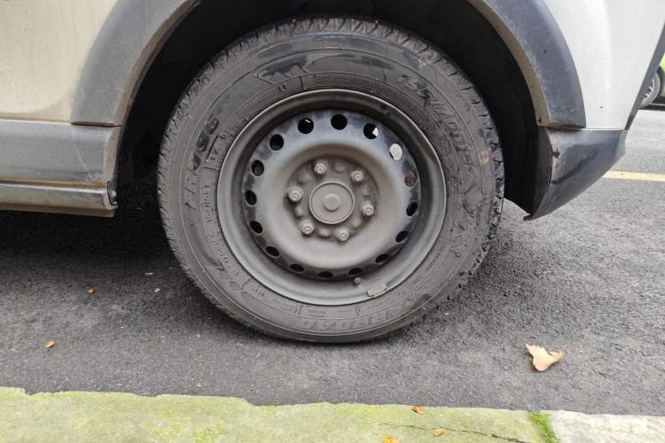 Used HYOSOW H6 2016 1.8L Comfort Version M18A Right Front Wheel Hub