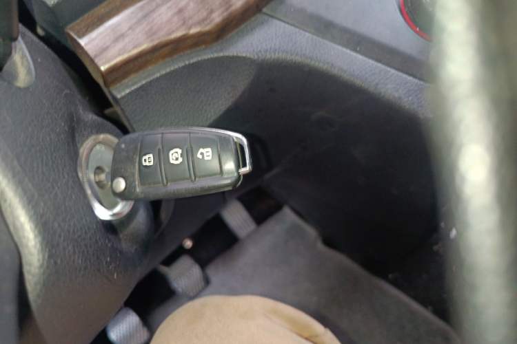 Used HYOSOW H6 2016 1.8L Luxury M18A Vehicle Key