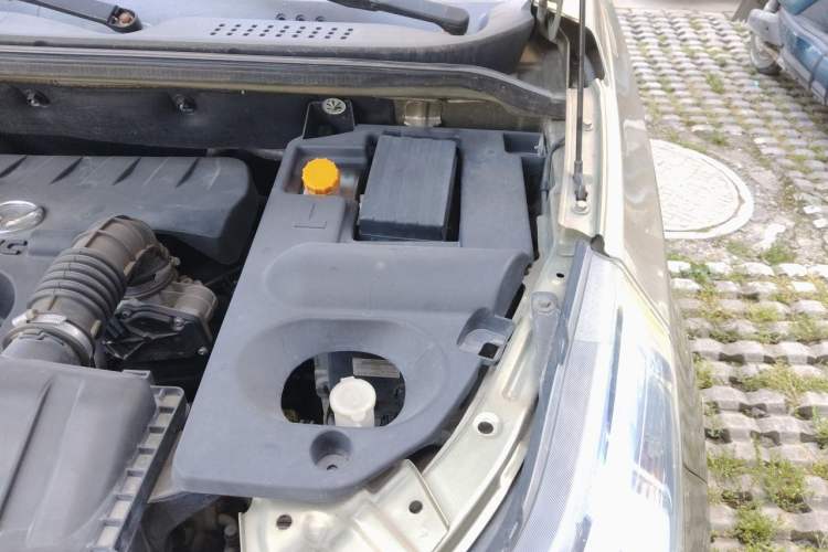 Used HYOSOW S2 2014 1.5L Manual Prestige Version China IV Engine Bay Left