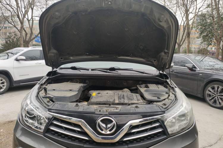 Used HYOSOW S2 2014 1.5L Manual Prestige Version China IV Engine Bay