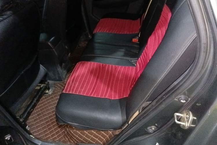 Used HYOSOW S2 2014 1.5L Manual Comfort Version China IV Emission Standard Interior 3