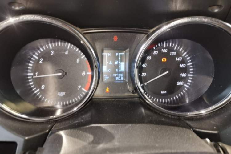 Used HYOSOW S2 2014 1.5L Manual Luxury Edition China IV Odometer Close Up
