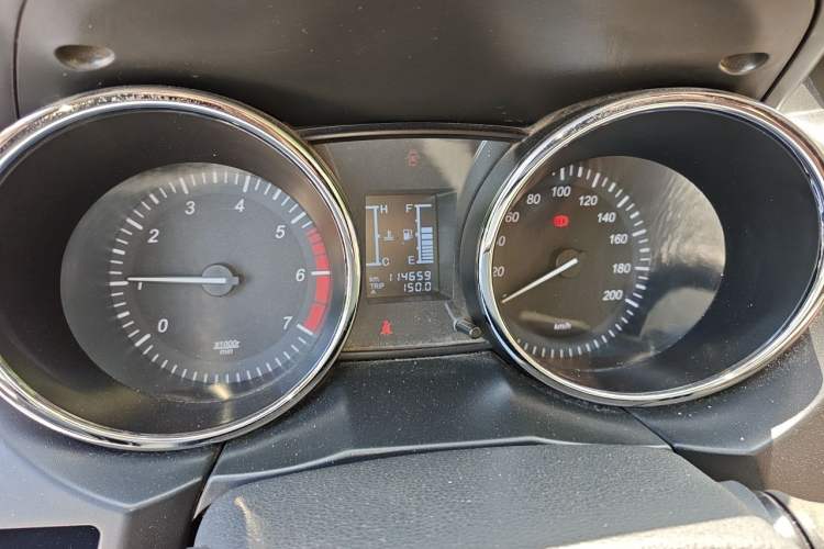Used HYOSOW S2 2014 1.5L Manual Luxury Edition China IV Odometer Close Up