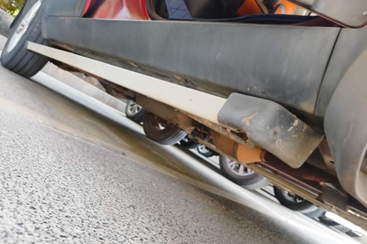 Used HYOSOW S2 2014 1.5L Manual Comfort Version China IV Emission Standard Chassis Front Right