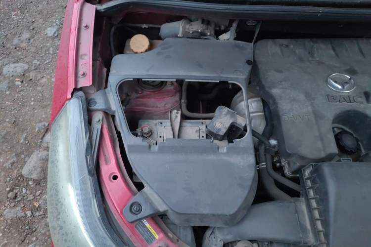 Used HYOSOW S2 2014 1.5L Manual Comfort Version China IV Emission Standard Engine Bay Right