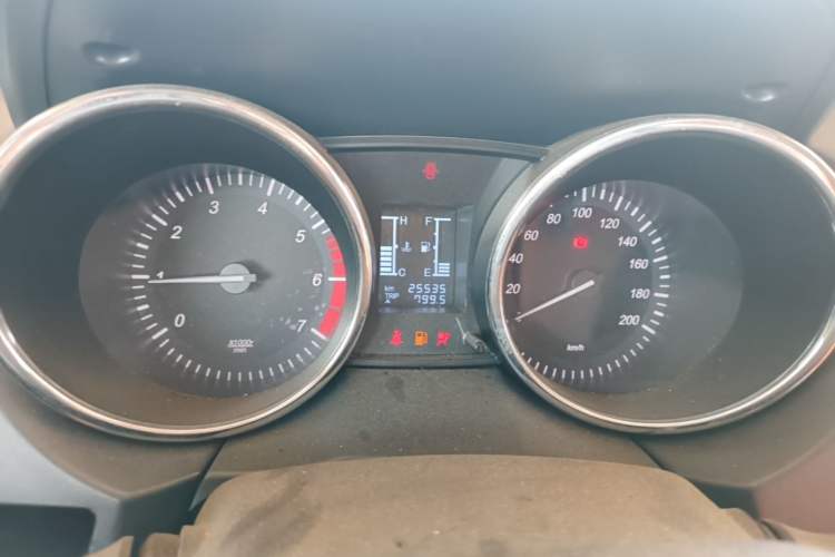 Used HYOSOW S2 2014 1.5L Manual Comfort Version China IV Emission Standard Instrument Cluster