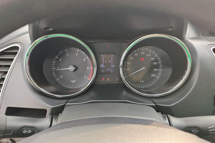 Used HYOSOW S2 2014 1.5L Manual Comfort Version China IV Emission Standard Instrument Cluster