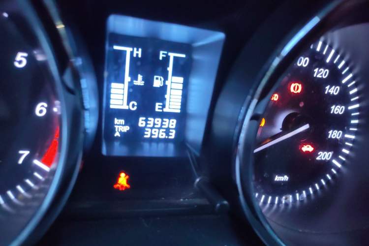 Used HYOSOW S2 2014 1.5L Manual Comfort Version China IV Emission Standard Odometer Close Up