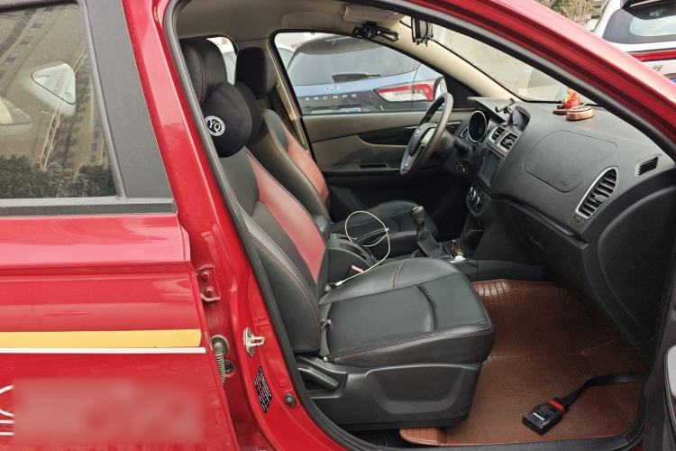 Used HYOSOW S2 2014 1.5L Manual Comfort Version China IV Emission Standard Right Front Seat