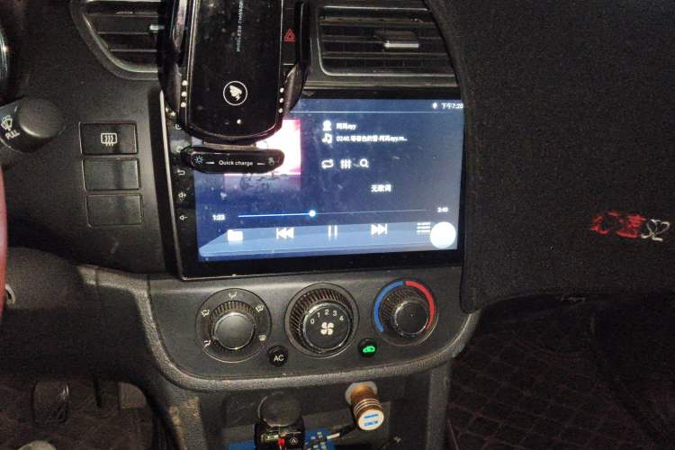 Used HYOSOW S2 2014 1.5L Manual Comfort Version China IV Emission Standard Audio And AC Panel