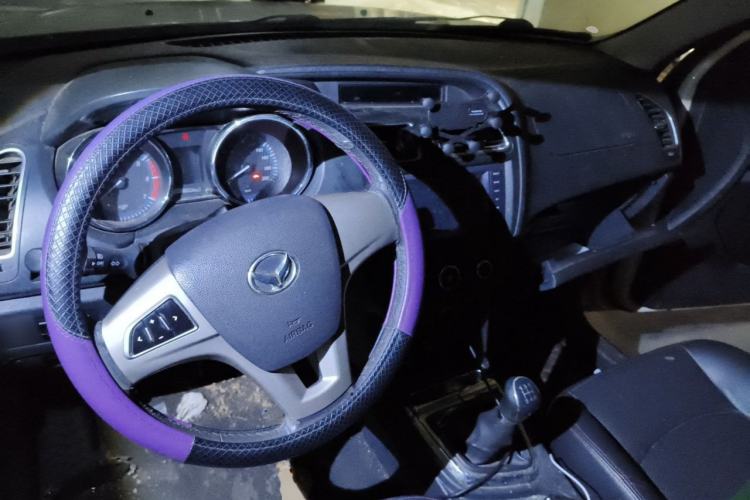 Used HYOSOW S2 2014 1.5L Manual Base Version China IV Center Console