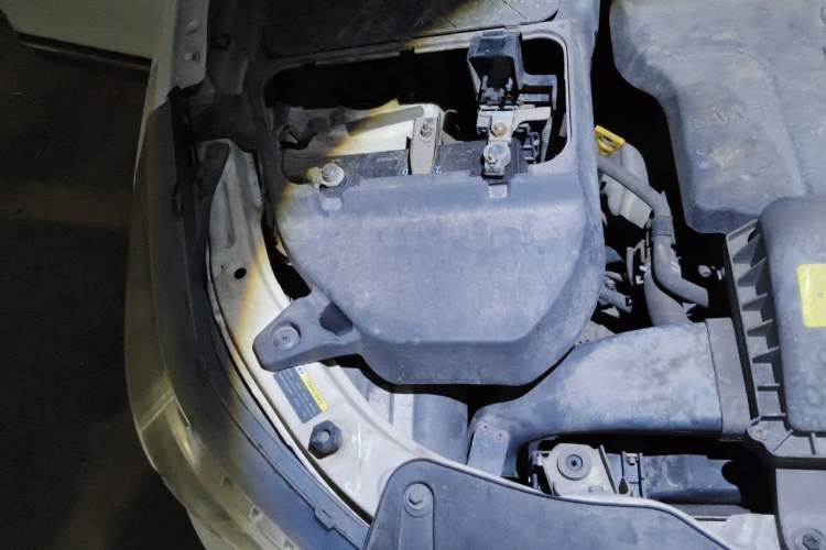 Used HYOSOW S2 2014 1.5L Manual Base Version China IV Engine Bay Right