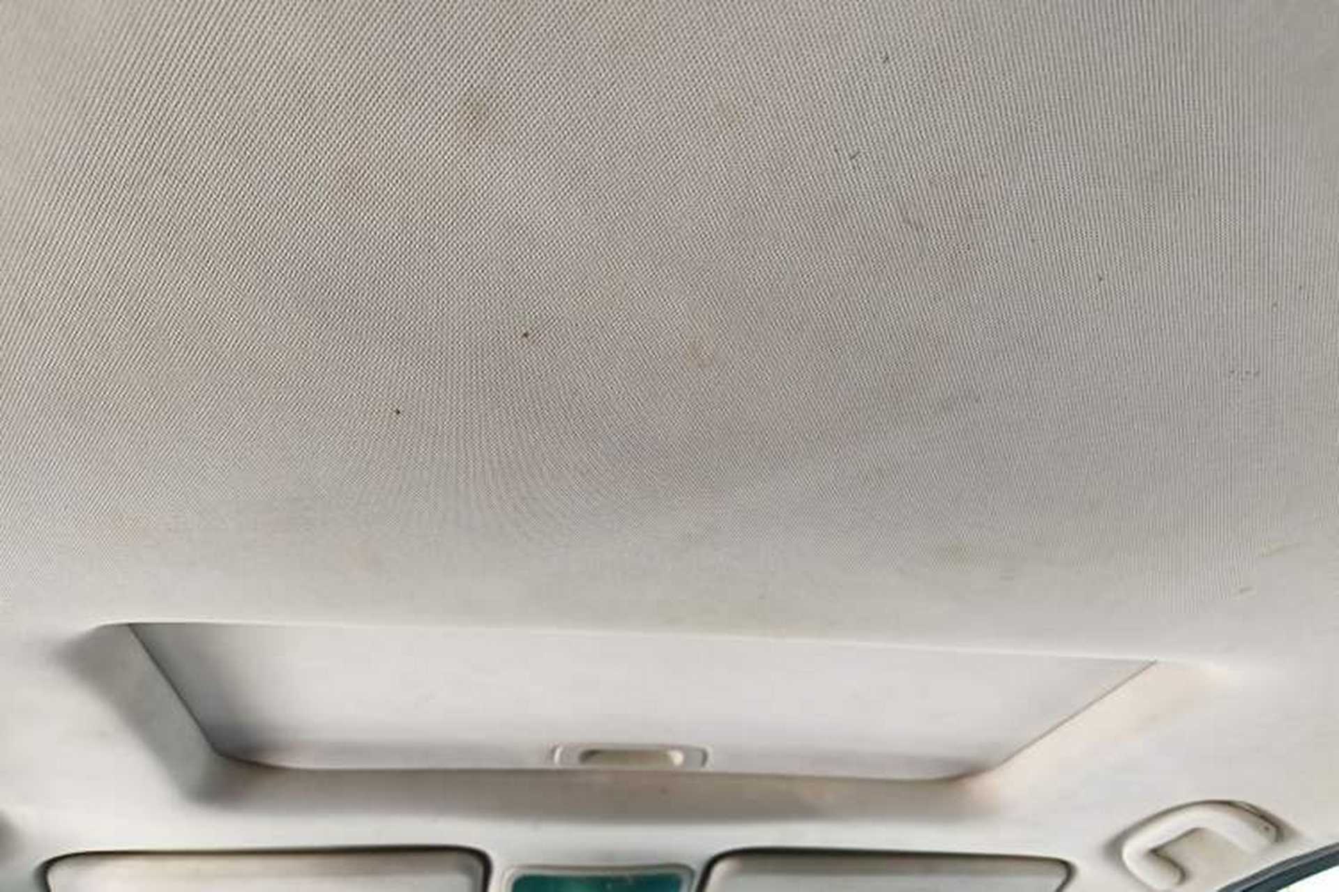 Used HYOSOW S2 2014 1.5L Manual Comfort Version China IV Emission Standard Headliner