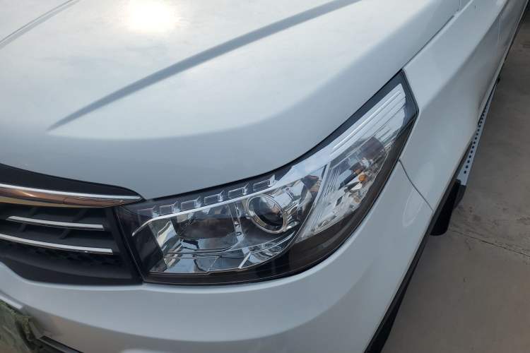 Used HYOSOW S2 2014 1.5L Manual Comfort Version China IV Emission Standard Left Front Headlight