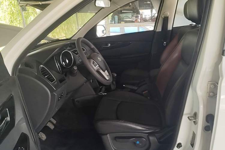 Used HYOSOW S2 2014 1.5L Manual Comfort Version China IV Emission Standard Left Front Seat