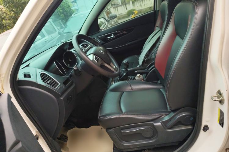 Used HYOSOW S2 2014 1.5L Manual Comfort Version China IV Emission Standard Left Front Seat