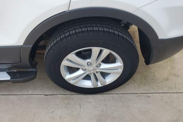 Used HYOSOW S2 2014 1.5L Manual Comfort Version China IV Emission Standard Left Rear Wheel Hub